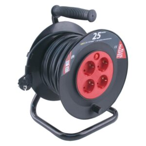 Onze 25 meter haspel is de perfecte oplossing voor het van stroom voorzien van je evenement, zowel binnen als buiten. Of je nu verlichting, geluidsapparatuur of andere elektrische apparaten nodig hebt, deze haspel biedt de flexibiliteit om overal voldoende bereik te hebben.